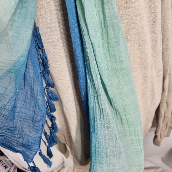 Designer Hues of Yellow Green & Blue Tassel Ends Scarf - Picture 3 of 4